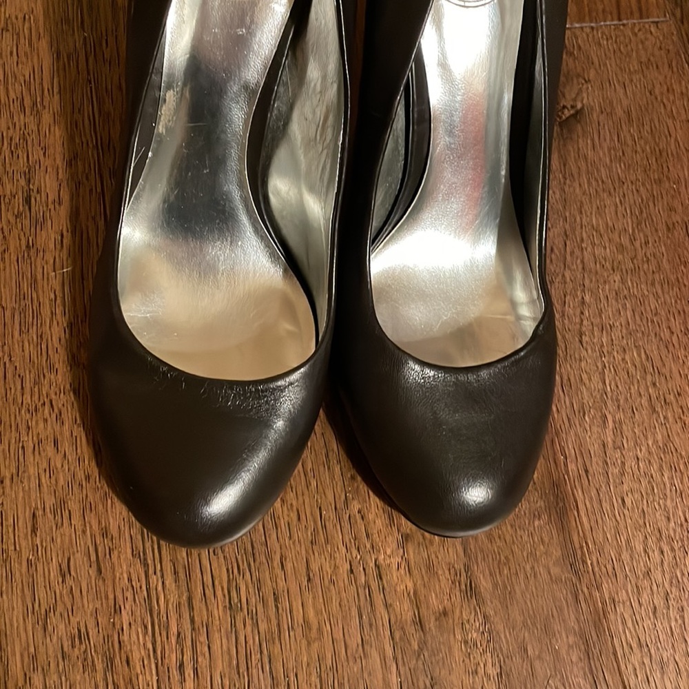 Pumps - Picture 4 of 12